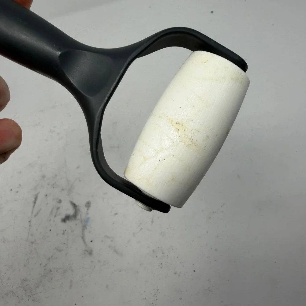 The Pampered Chef Bakers Roller 1485 Double Sided Pastry Pizza Dough Tool Black